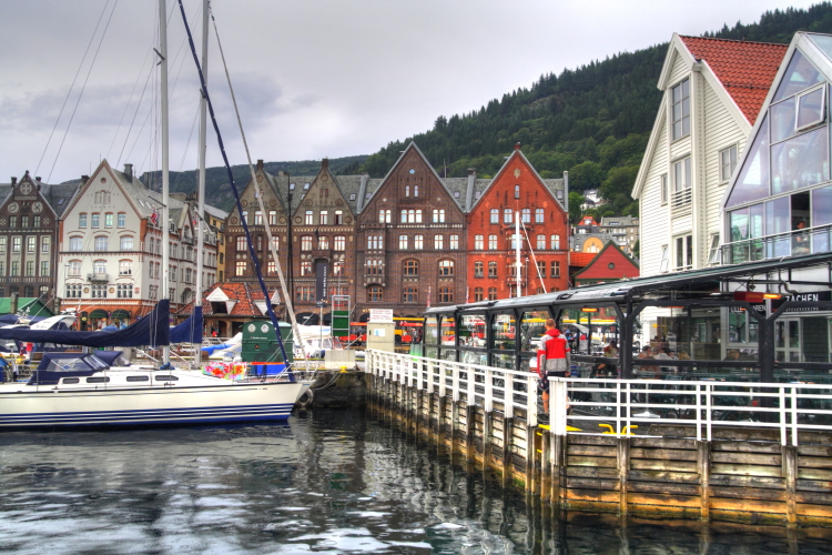 Muelle mercado pescado, Bergen, Noruega