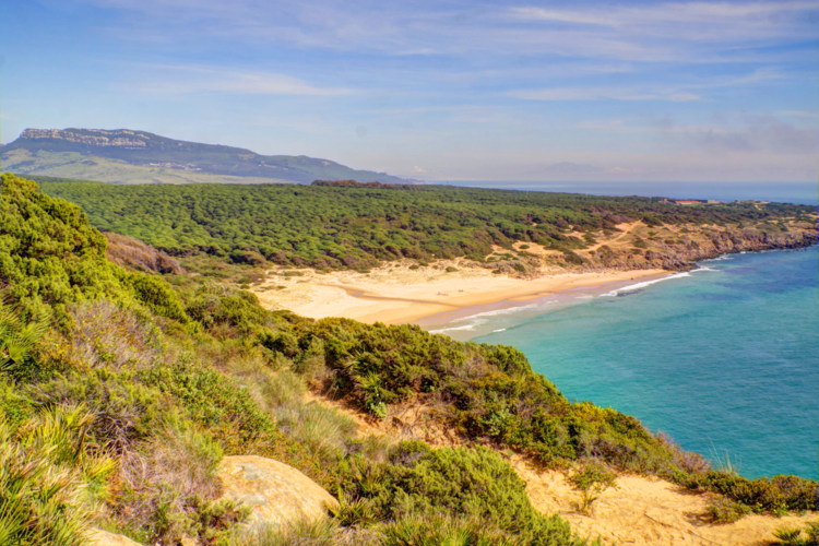 Vista de la playa Cañuelo desde el faro de Camarinal, Cádiz, Zahara, Andalucía