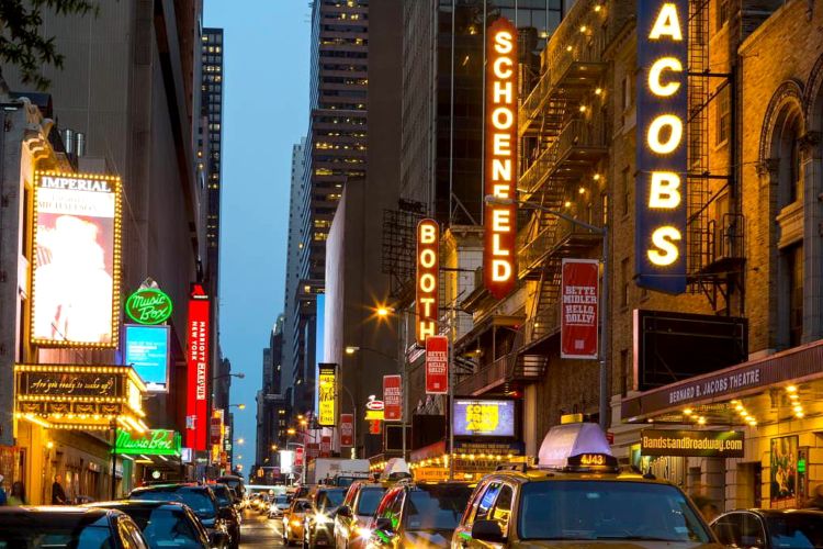 Zona de teatros en Broadway, Nueva york, USA