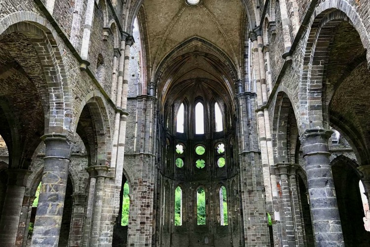 Abadía Villers-la-Ville, Valonia, Bélgica