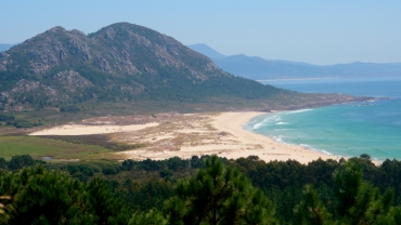Playa de Area Maior en Louro, Rías Bajas, Galicia, La Coruña